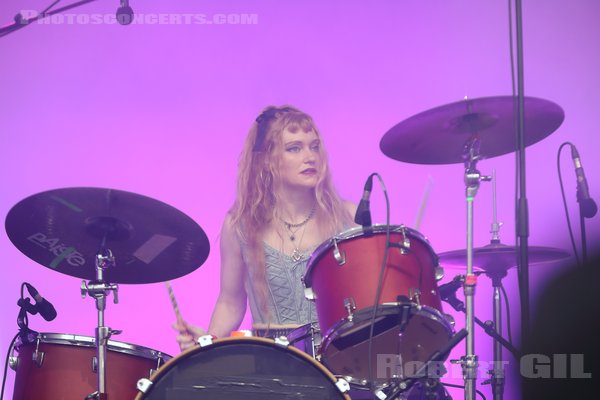 L.A. WITCH - 2023-05-28 - ANGERS - Le Chabada - Scene Reverberation - Ellie English